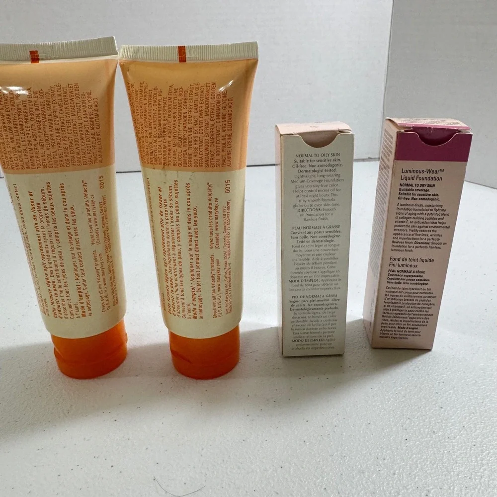 Velocity Lightweight Hydrator Moisturizer 4 FLOZ &‎ Mary Kay Timewise Foundation